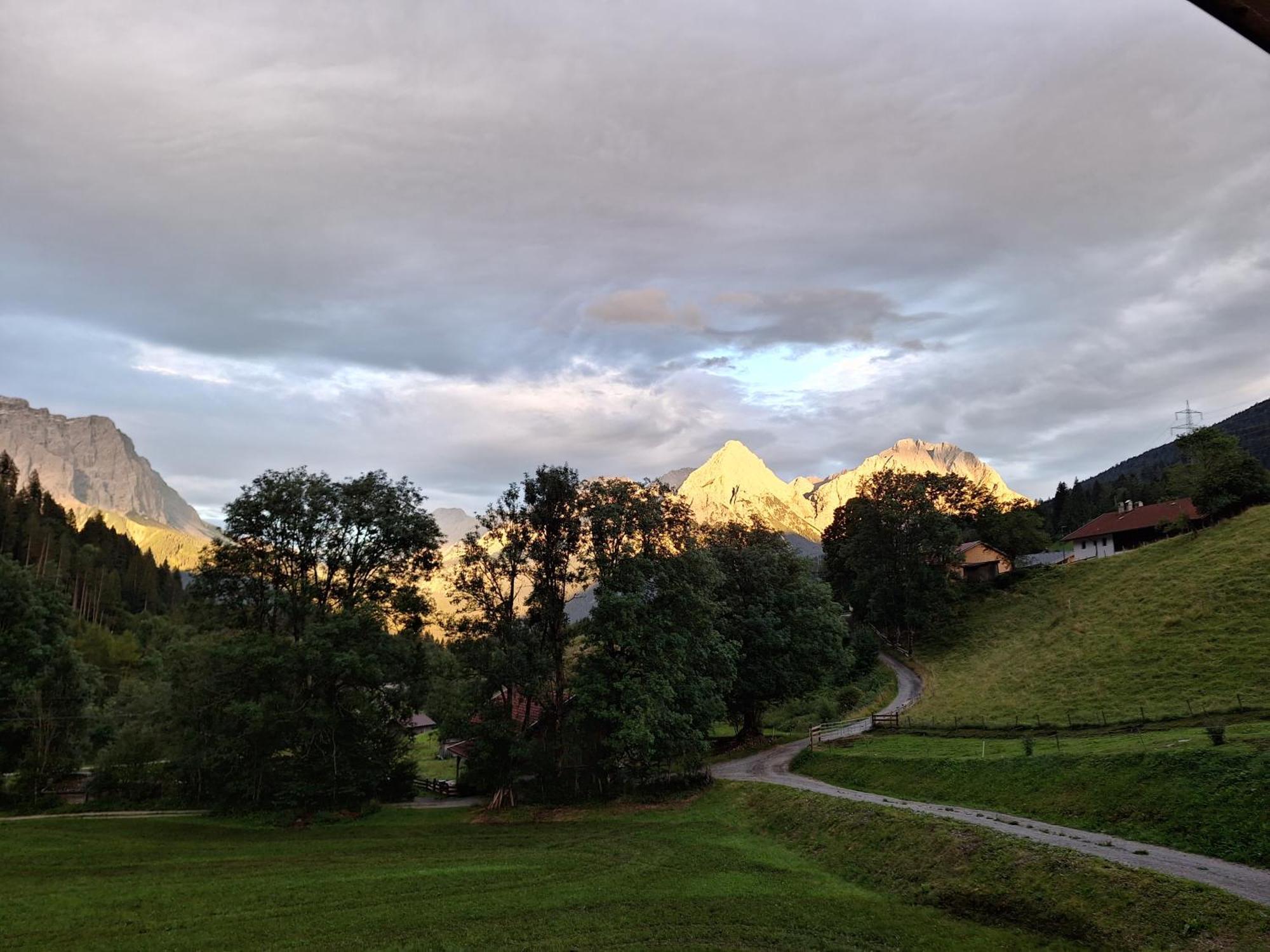 Motthof Appartement Lermoos Buitenkant foto